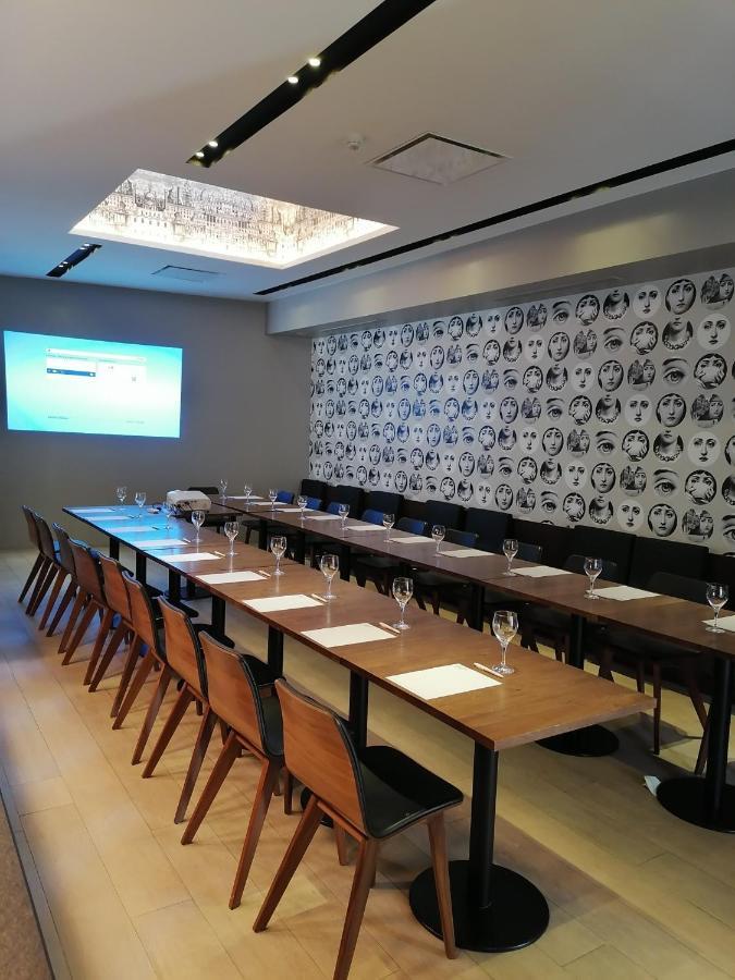 Square Hotel Кортрейк Екстериор снимка