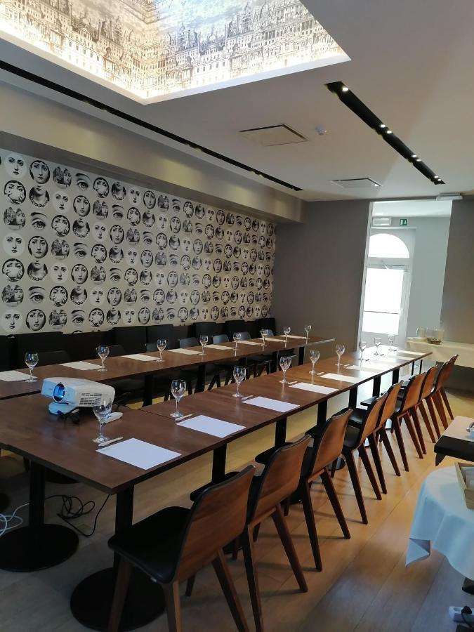 Square Hotel Кортрейк Екстериор снимка