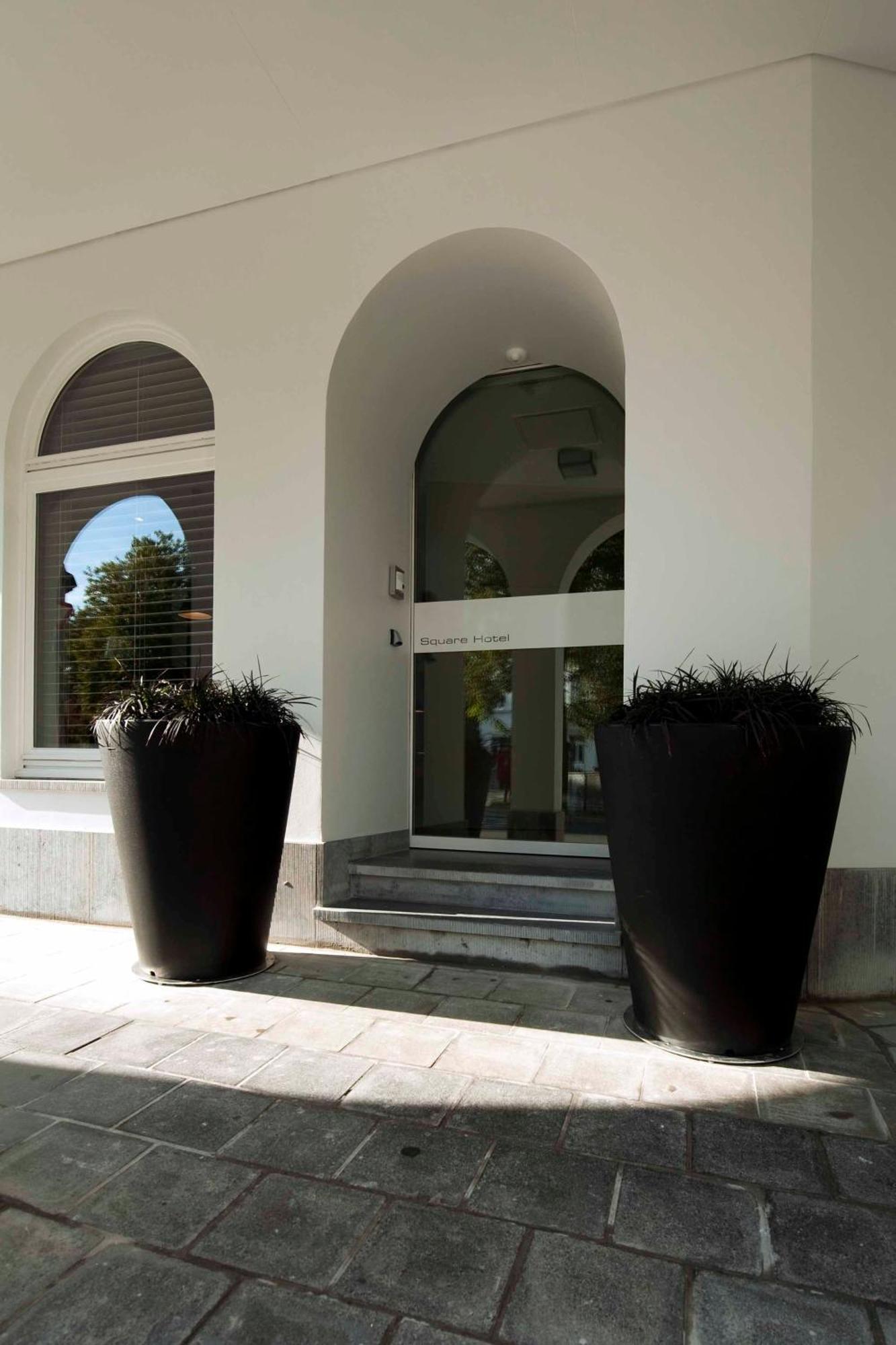 Square Hotel Кортрейк Екстериор снимка