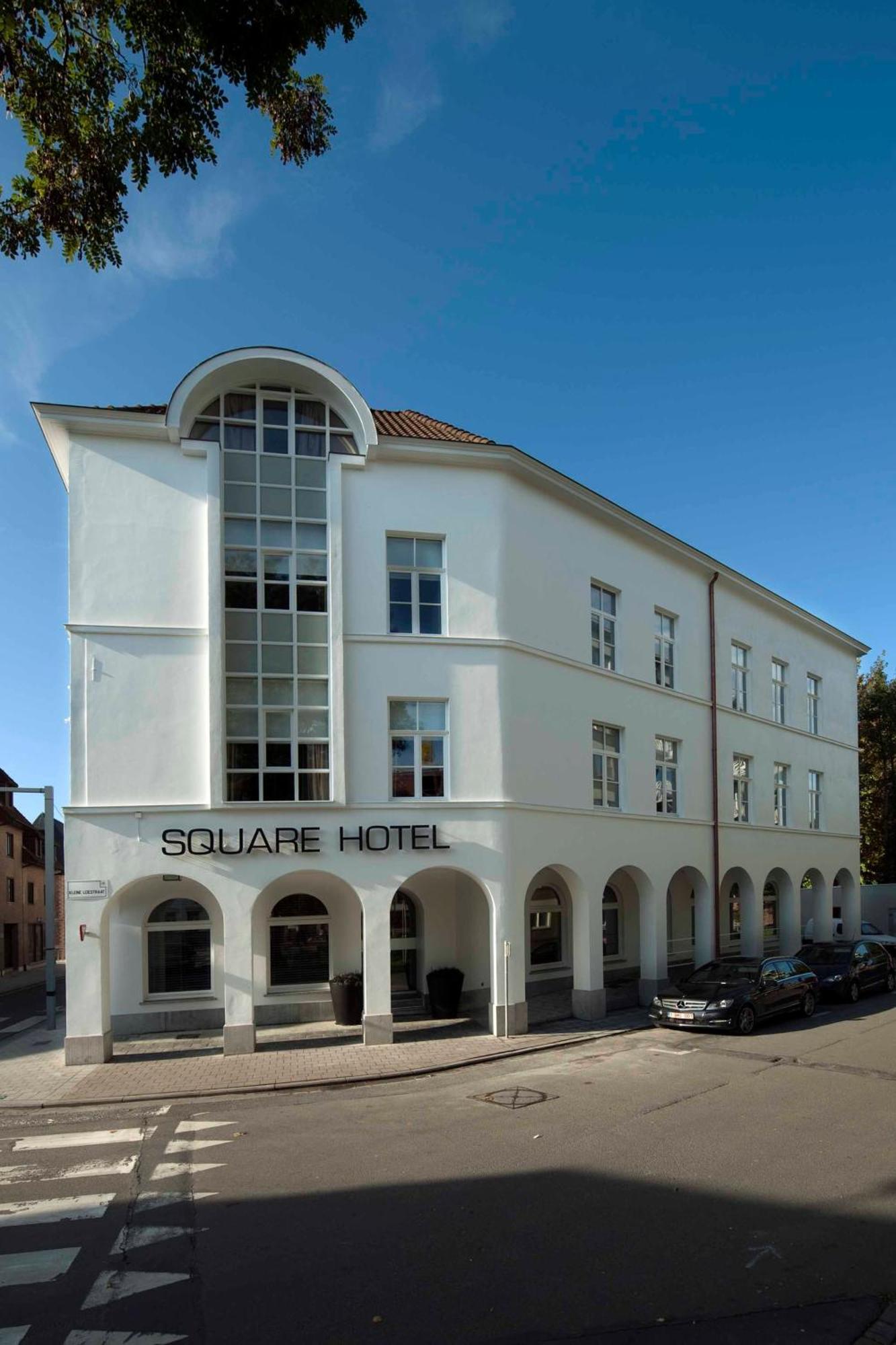 Square Hotel Кортрейк Екстериор снимка
