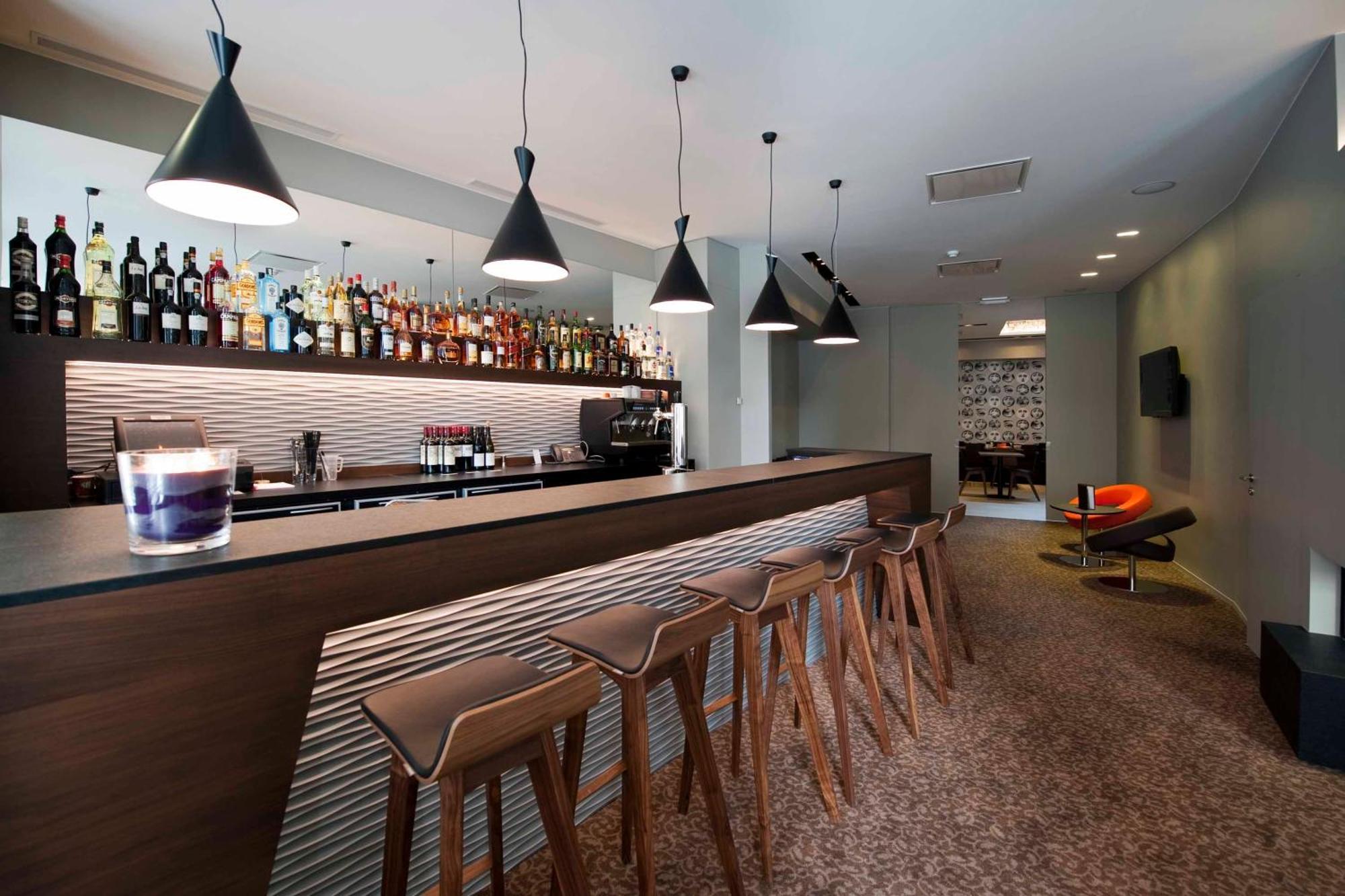 Square Hotel Кортрейк Екстериор снимка