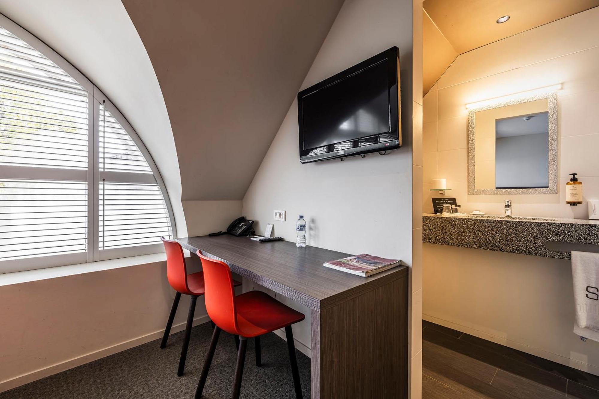 Square Hotel Кортрейк Екстериор снимка