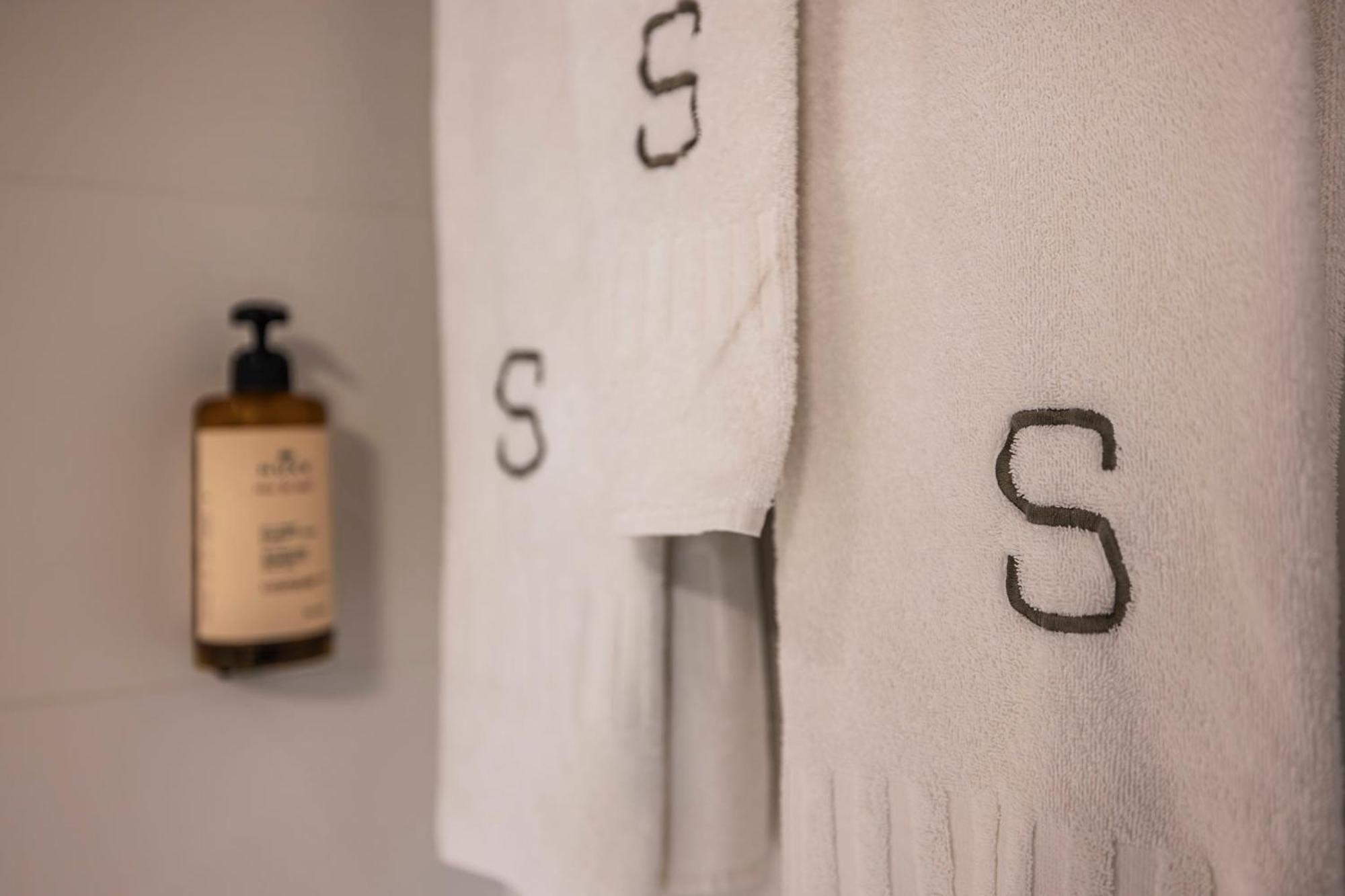 Square Hotel Кортрейк Екстериор снимка