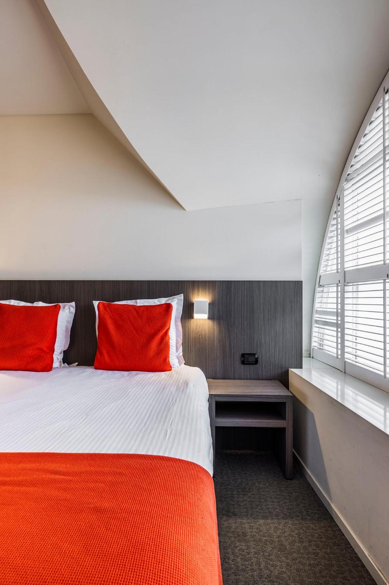 Square Hotel Кортрейк Екстериор снимка