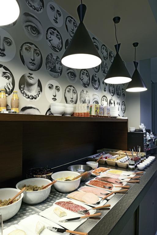 Square Hotel Кортрейк Екстериор снимка
