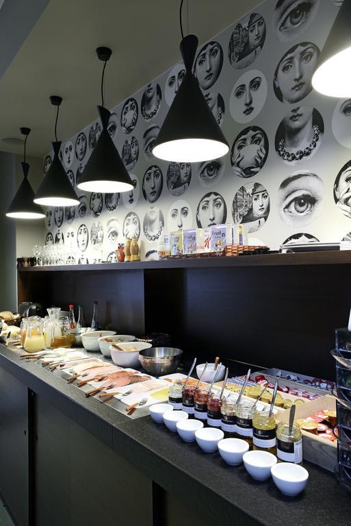 Square Hotel Кортрейк Екстериор снимка